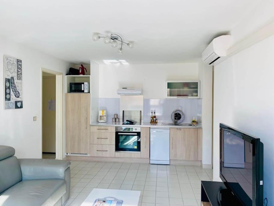 Ferienwohnung "Beausoleil" T2 lumineux, parking, clim, wifi Sète Exterior foto
